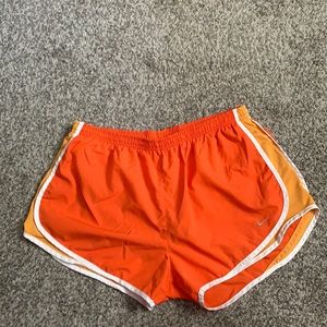 Women’s size XL Nike tempo shorts